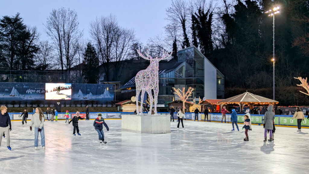 Nachteislaufen in der Grazer Winterwelt