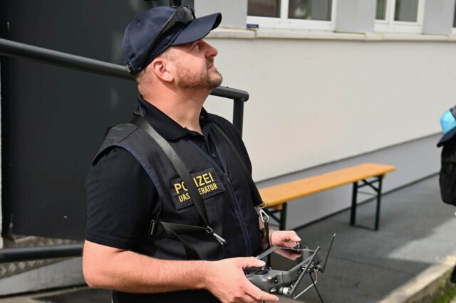 Polizei Drohnenpilot